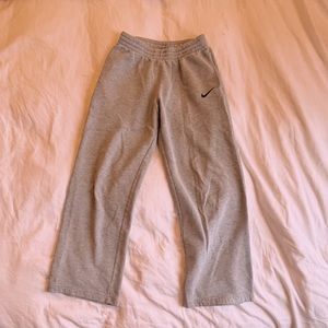 NIKE UNISEX GREY SWEATPANTS